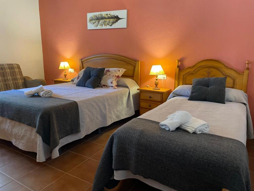קזאיה דה לה סיירה Casa Rural La Dehesilla מראה חיצוני תמונה